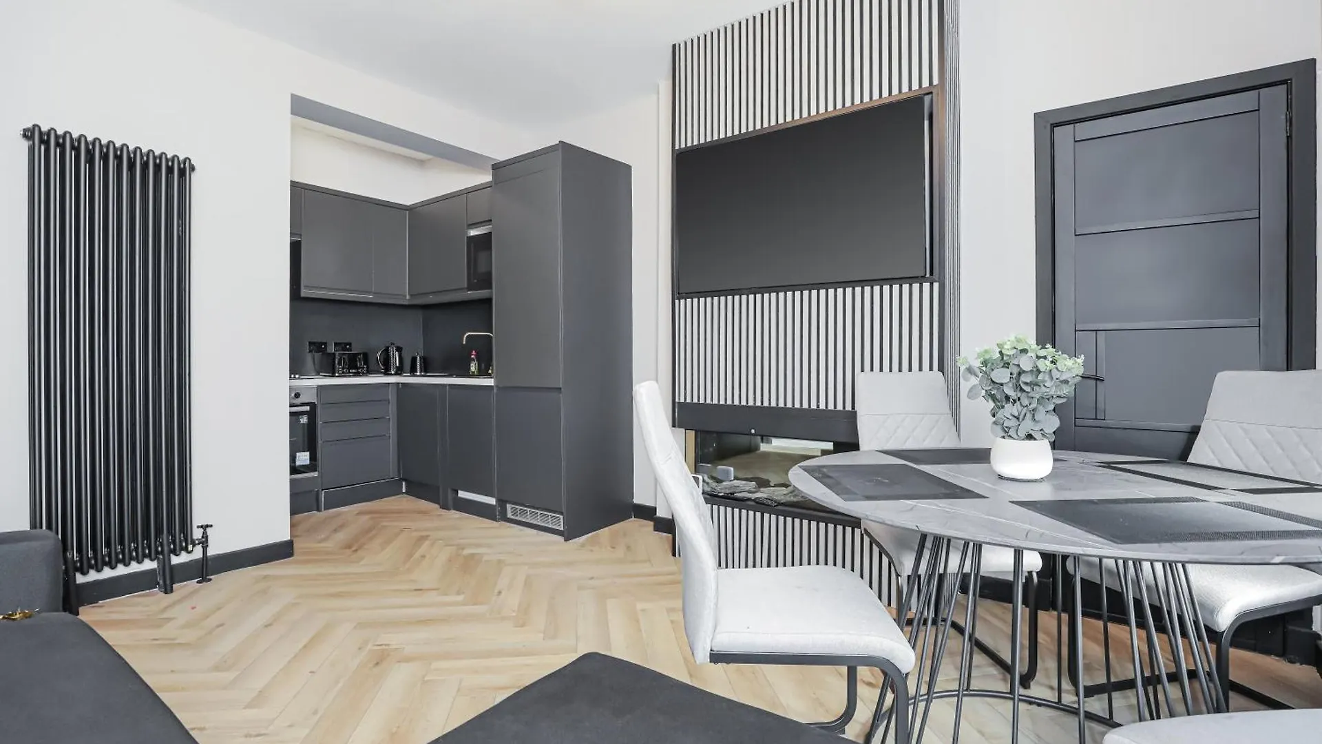 Traditional 1-Bed Edinburgh Apt