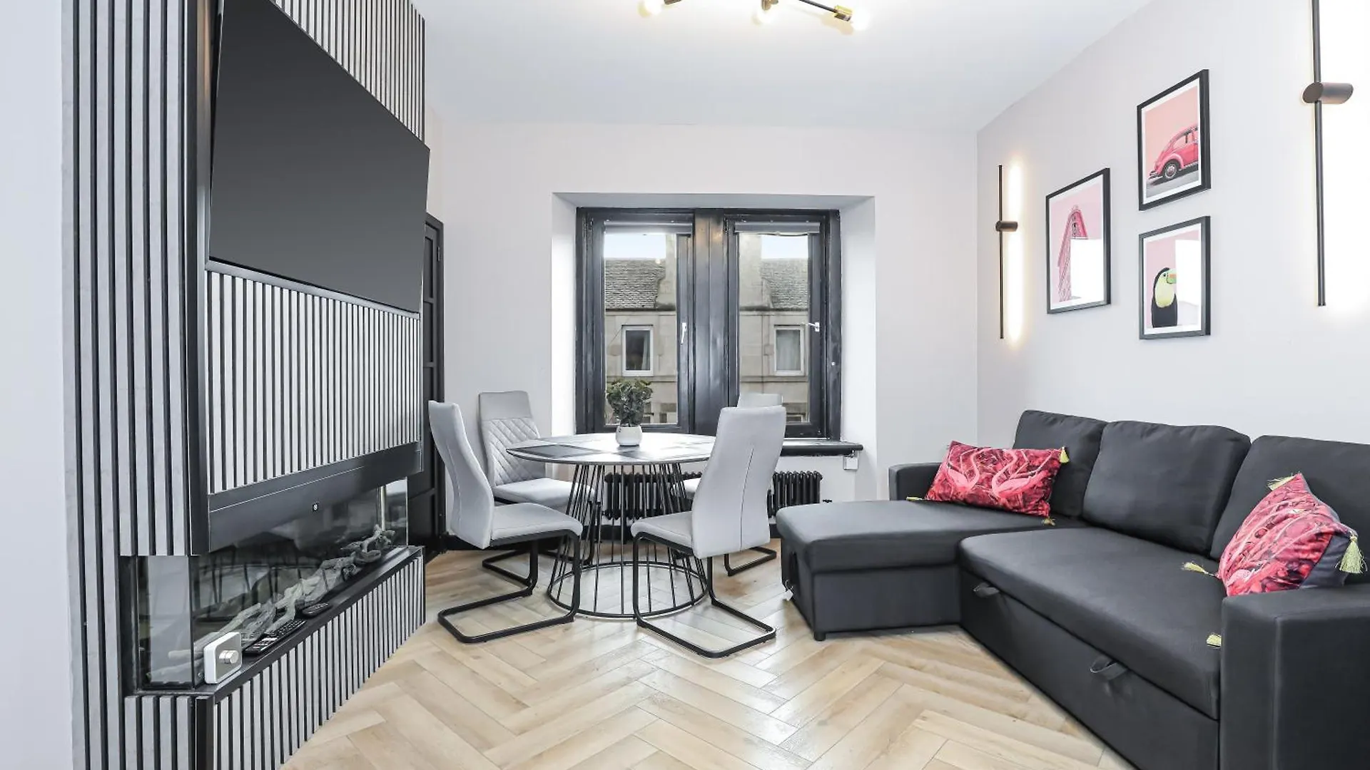 Traditional 1-Bed Edinburgh Apt 0*,