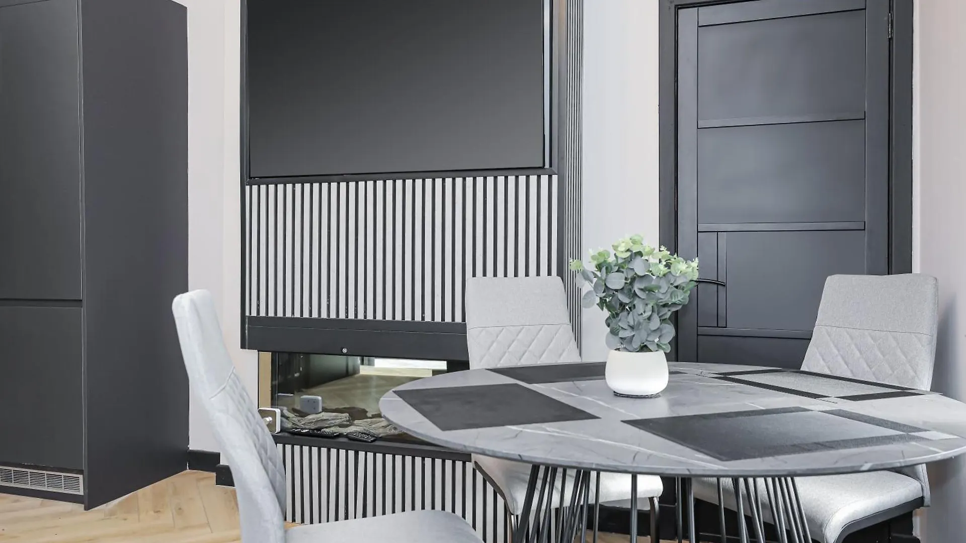 Traditional 1-Bed Edinburgh Apt