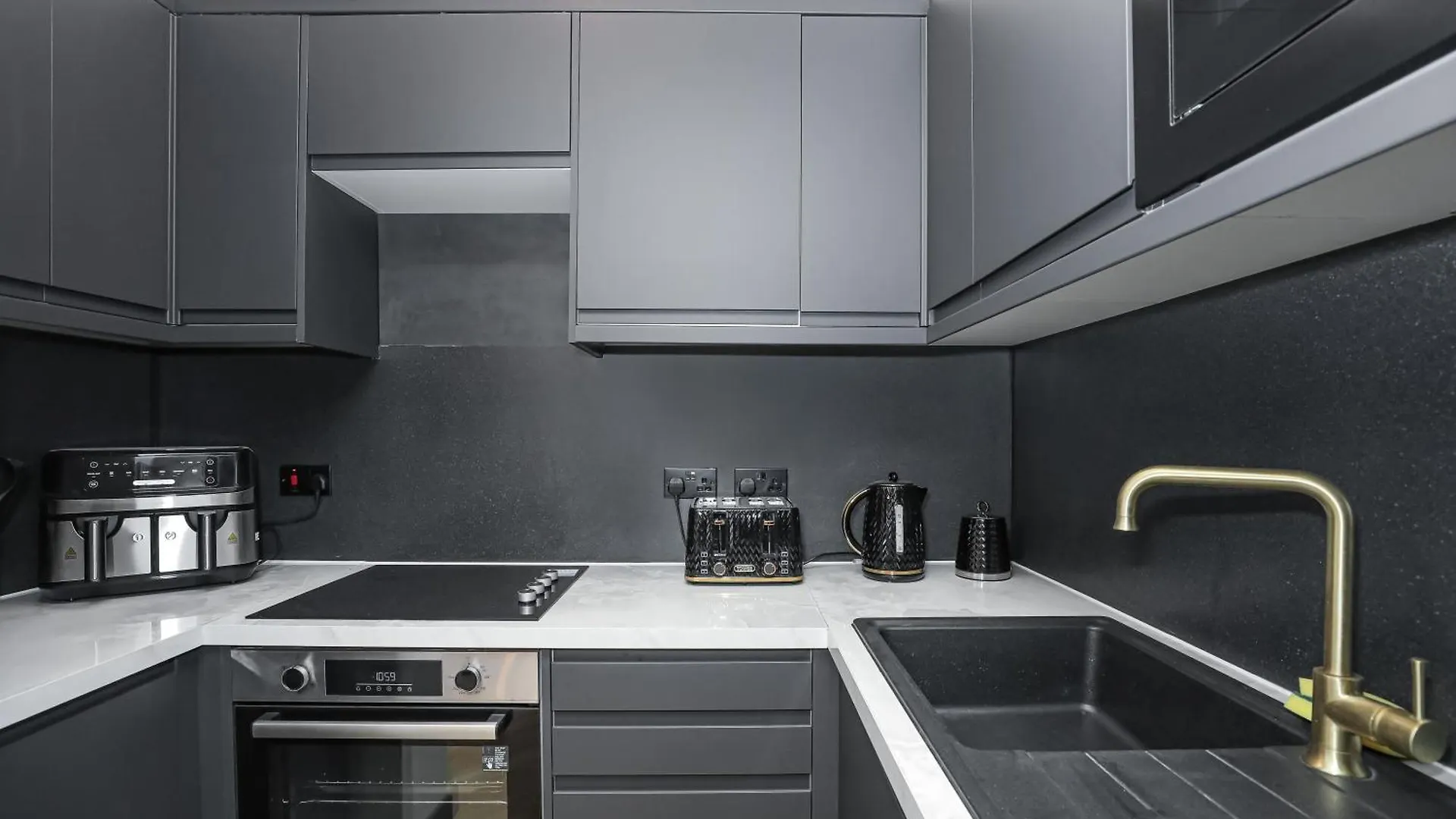 Traditional 1-Bed Edinburgh Apt イギリス